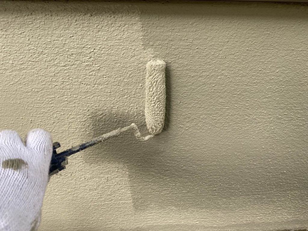 外壁塗装施工中