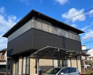 外壁塗装 【外壁の色選び・ダークトーン編】メリット・デメリット・色あせ対策を徹底解説!