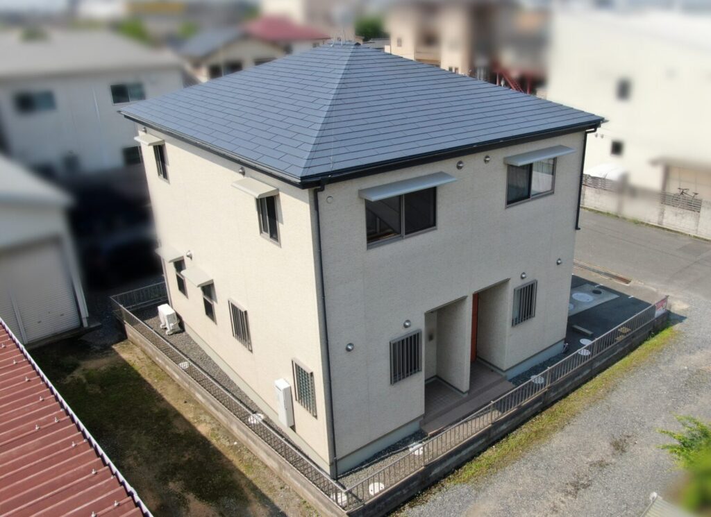 岡山市北区賃貸物件　完工外壁クリヤ屋根フッ素