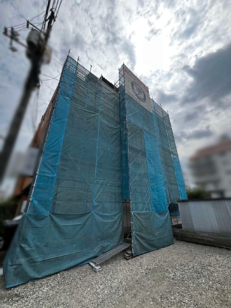 岡山市北区企業様所有ビル　外壁塗装屋上防水　外壁使用塗料シリコン塗装　屋上仕様ウレタン塗膜防水